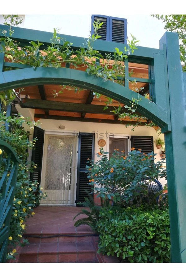 casa indipendente in vendita a Corigliano-Rossano in zona Rossano