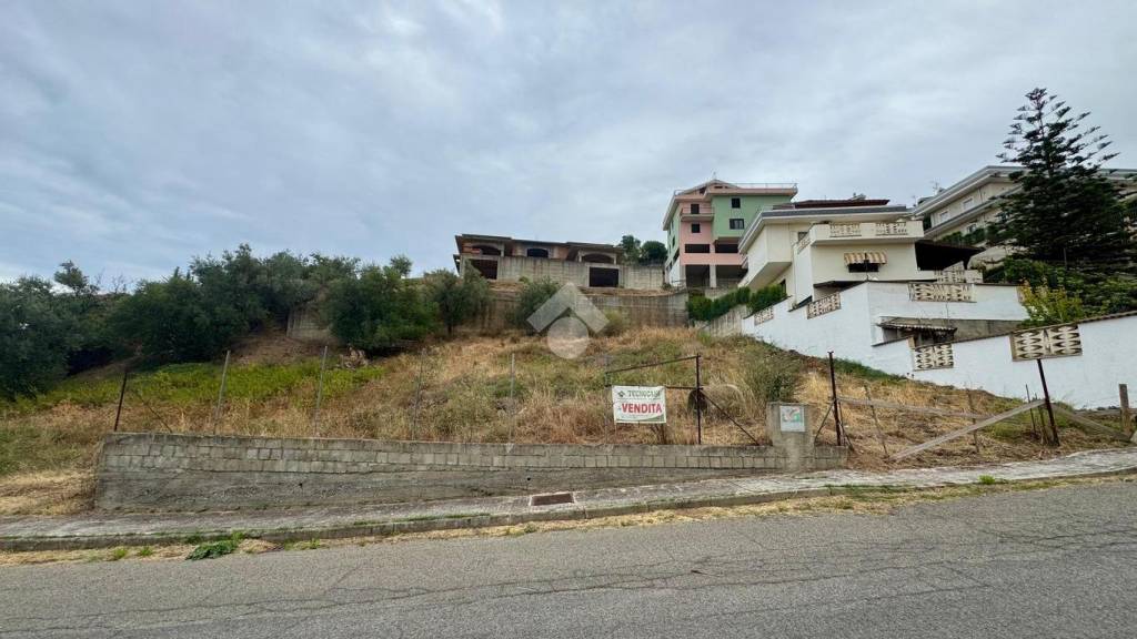 terreno agricolo in vendita a Corigliano-Rossano in zona Rossano