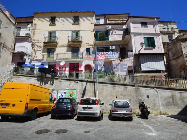 casa semindipendente in vendita a Corigliano-Rossano in zona Rossano