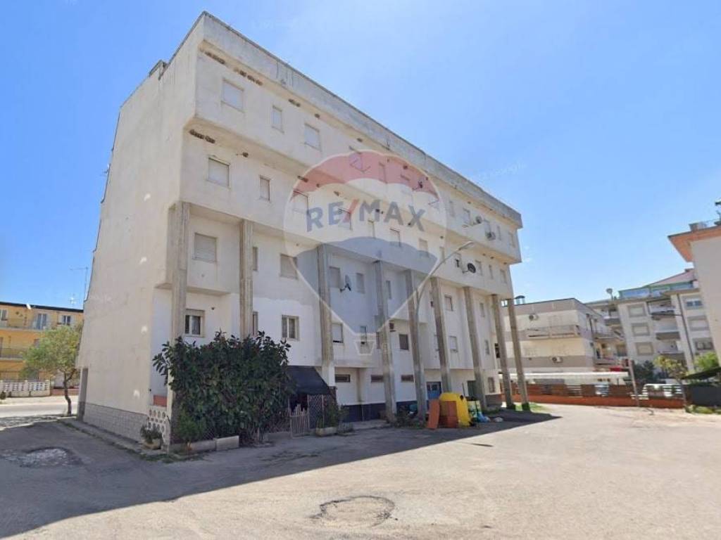 negozio in vendita a Corigliano-Rossano