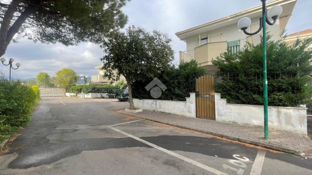 casa indipendente in vendita a Corigliano-Rossano in zona Rossano