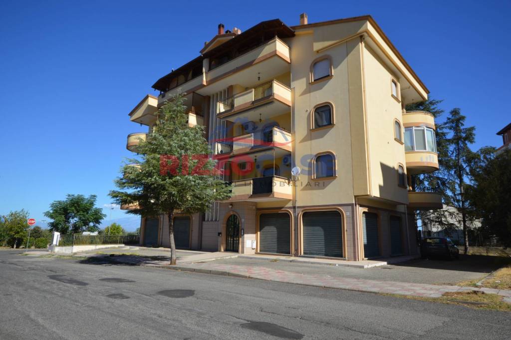 appartamento in vendita a Corigliano-Rossano in zona Rossano