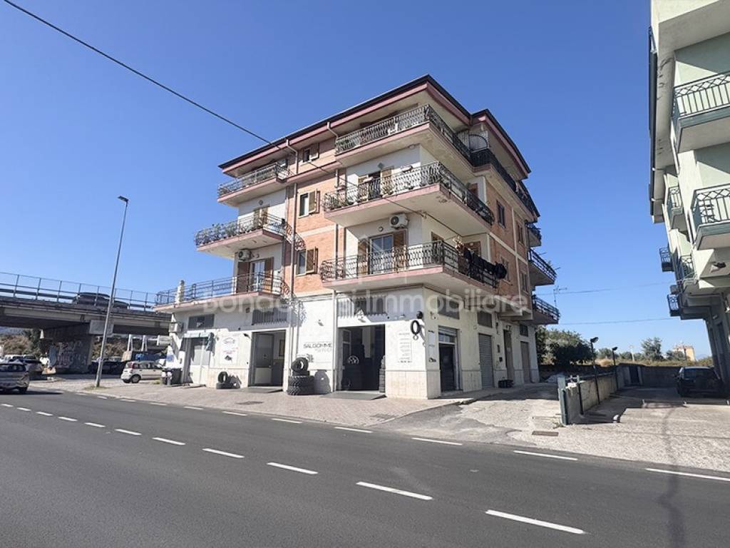 appartamento in vendita a Corigliano-Rossano in zona Rossano Stazione