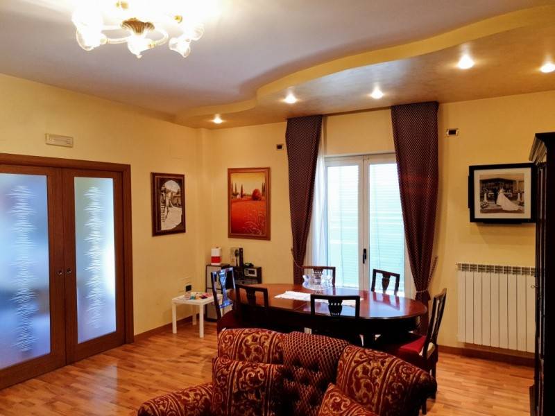 appartamento in vendita a Corigliano-Rossano in zona Rossano