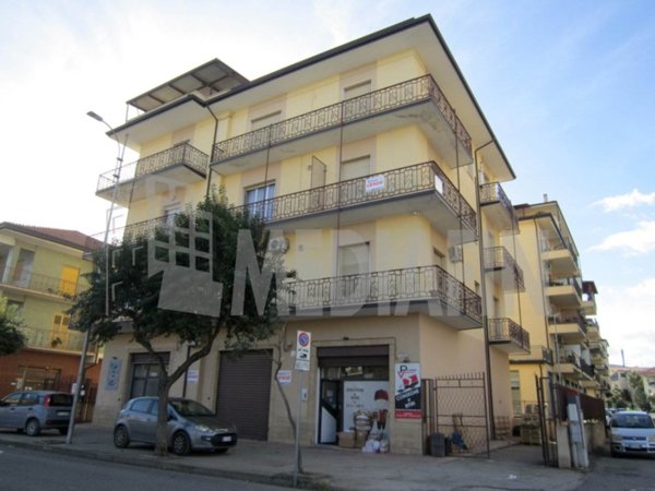 appartamento in vendita a Corigliano-Rossano in zona Corigliano Calabro
