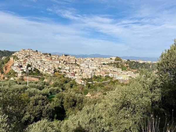terreno agricolo in vendita a Corigliano-Rossano in zona Rossano