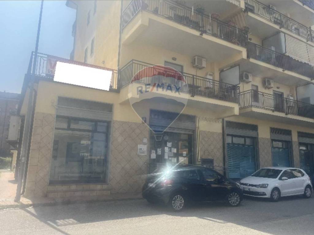 negozio in vendita a Corigliano-Rossano