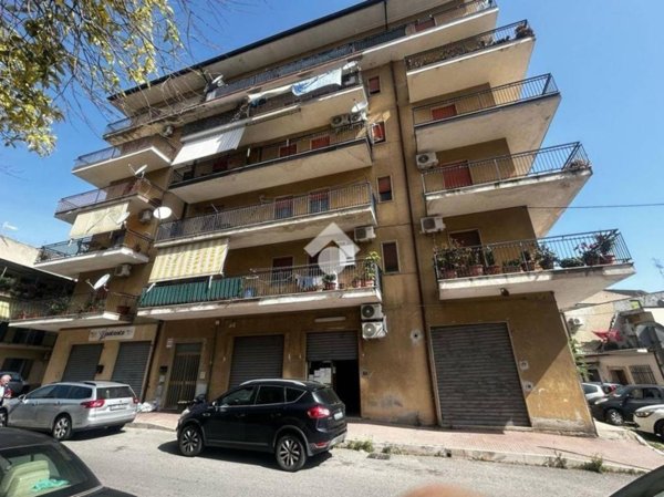 locale commerciale in vendita a Corigliano-Rossano