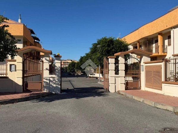 appartamento in vendita a Corigliano-Rossano in zona Rossano