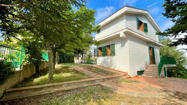 casa indipendente in vendita a Corigliano-Rossano in zona Rossano