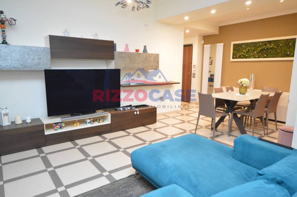 appartamento in vendita a Corigliano-Rossano in zona Rossano