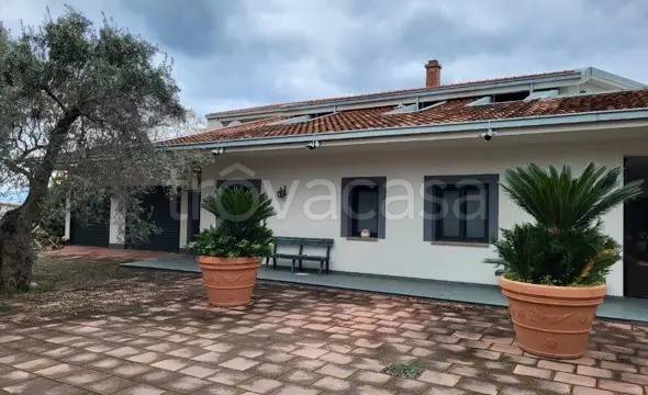 casa indipendente in vendita a Corigliano-Rossano in zona Rossano