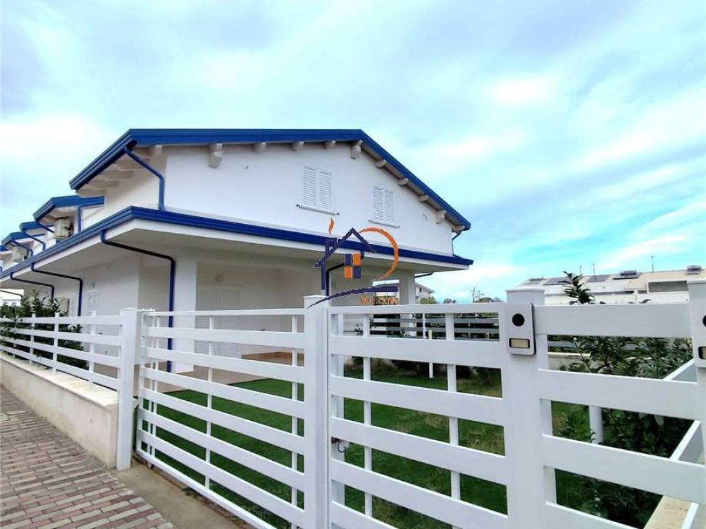 casa indipendente in vendita a Corigliano-Rossano