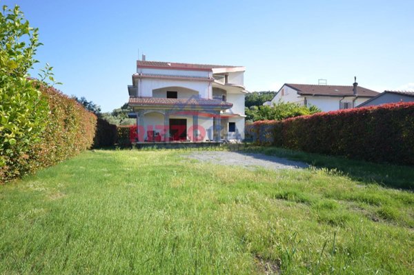 casa indipendente in vendita a Corigliano-Rossano in zona Rossano