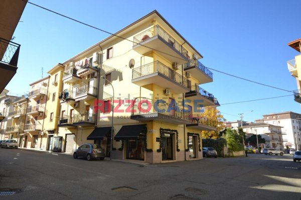appartamento in vendita a Corigliano-Rossano in zona Rossano