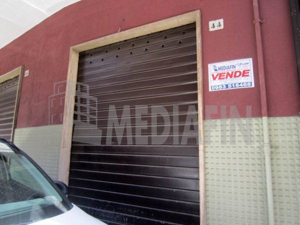 locale di sgombero in vendita a Corigliano-Rossano in zona Rossano