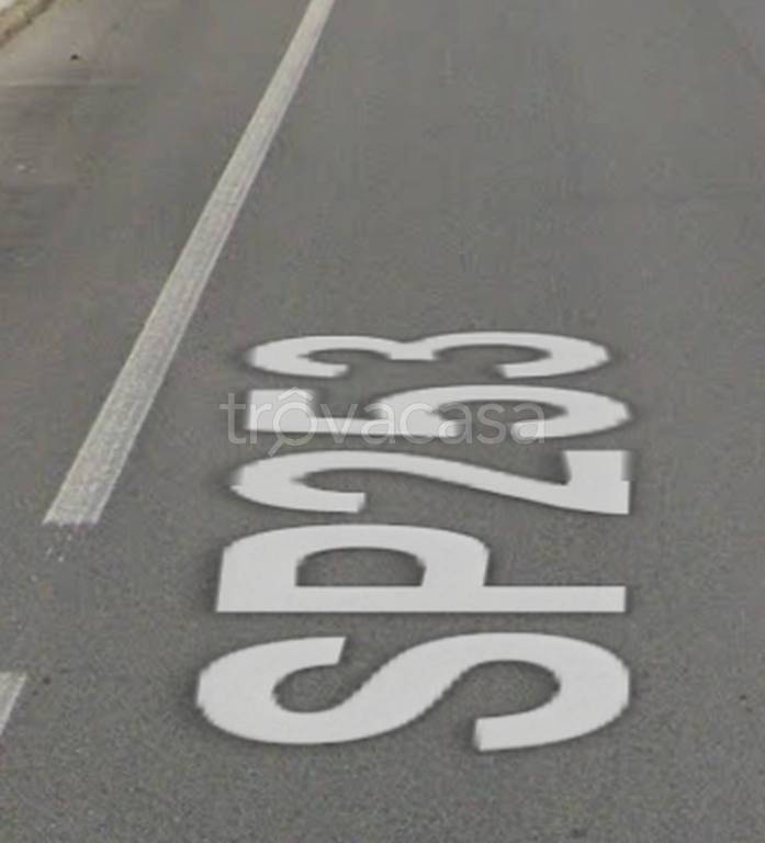 locale commerciale in vendita a Corigliano-Rossano