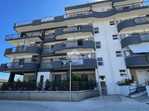 appartamento in vendita a Corigliano-Rossano in zona Rossano