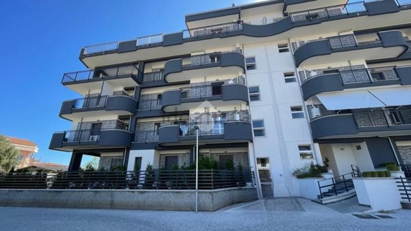 appartamento in vendita a Corigliano-Rossano in zona Rossano