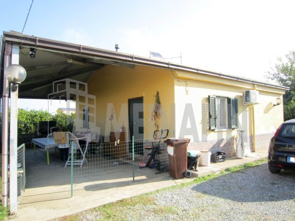 terreno agricolo in vendita a Corigliano-Rossano in zona Rossano