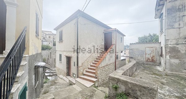 casa indipendente in vendita a Corigliano-Rossano in zona Rossano