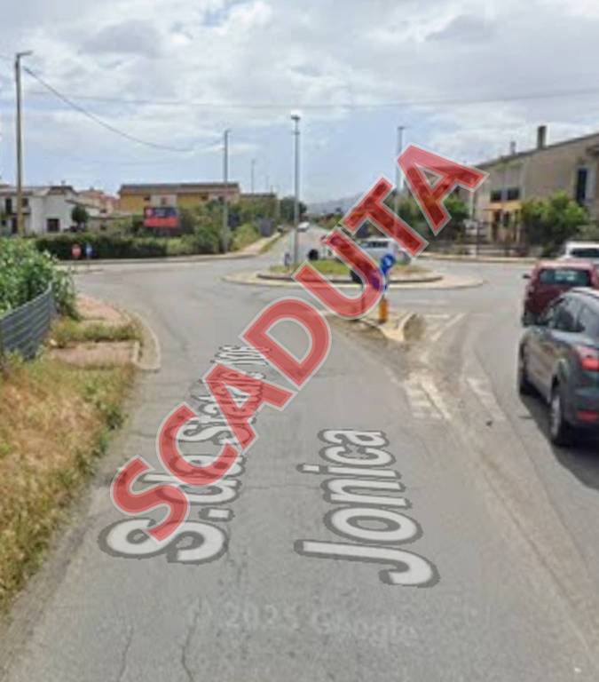 locale commerciale in vendita a Corigliano-Rossano