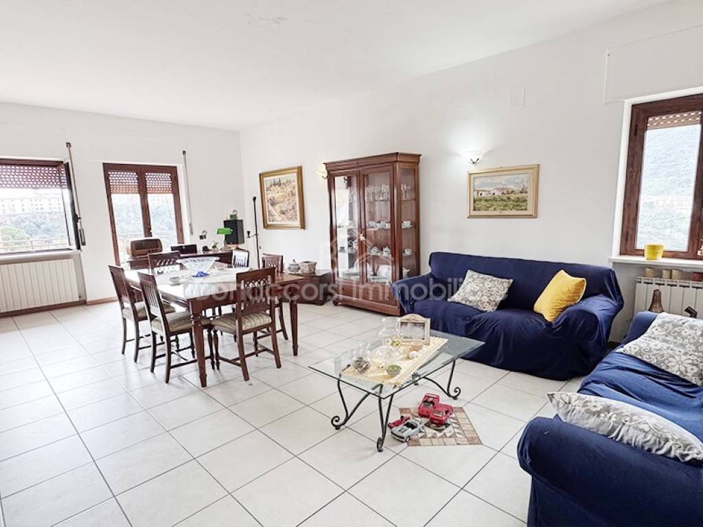 appartamento in vendita a Corigliano-Rossano in zona Rossano