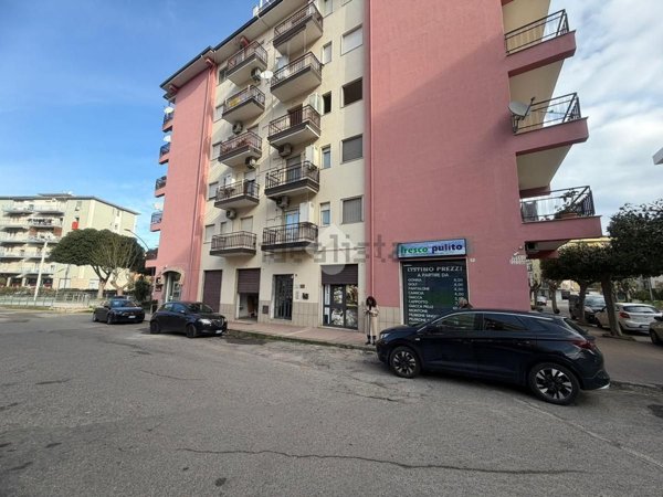 locale di sgombero in vendita a Corigliano-Rossano in zona Rossano