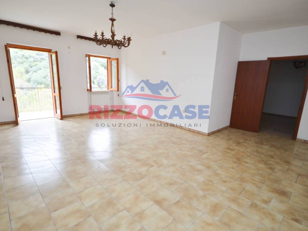 appartamento in vendita a Corigliano-Rossano in zona Rossano