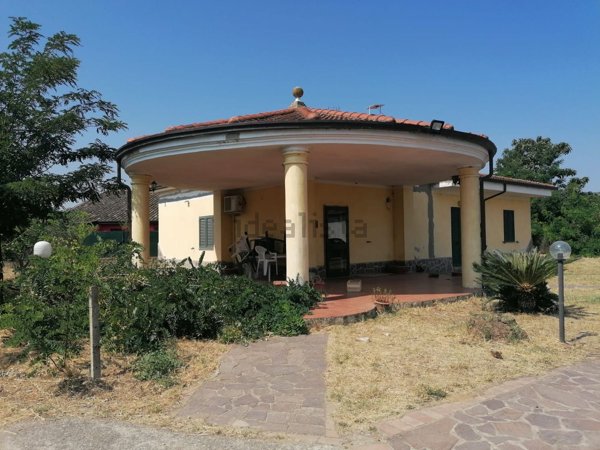 casa indipendente in vendita a Corigliano-Rossano in zona Apollinara