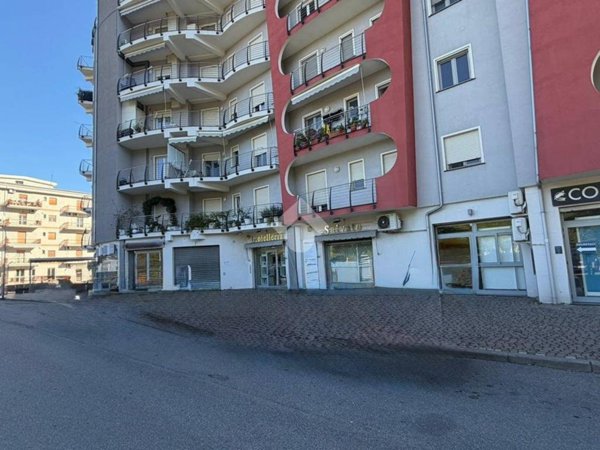 locale commerciale in vendita a Corigliano-Rossano in zona Rossano