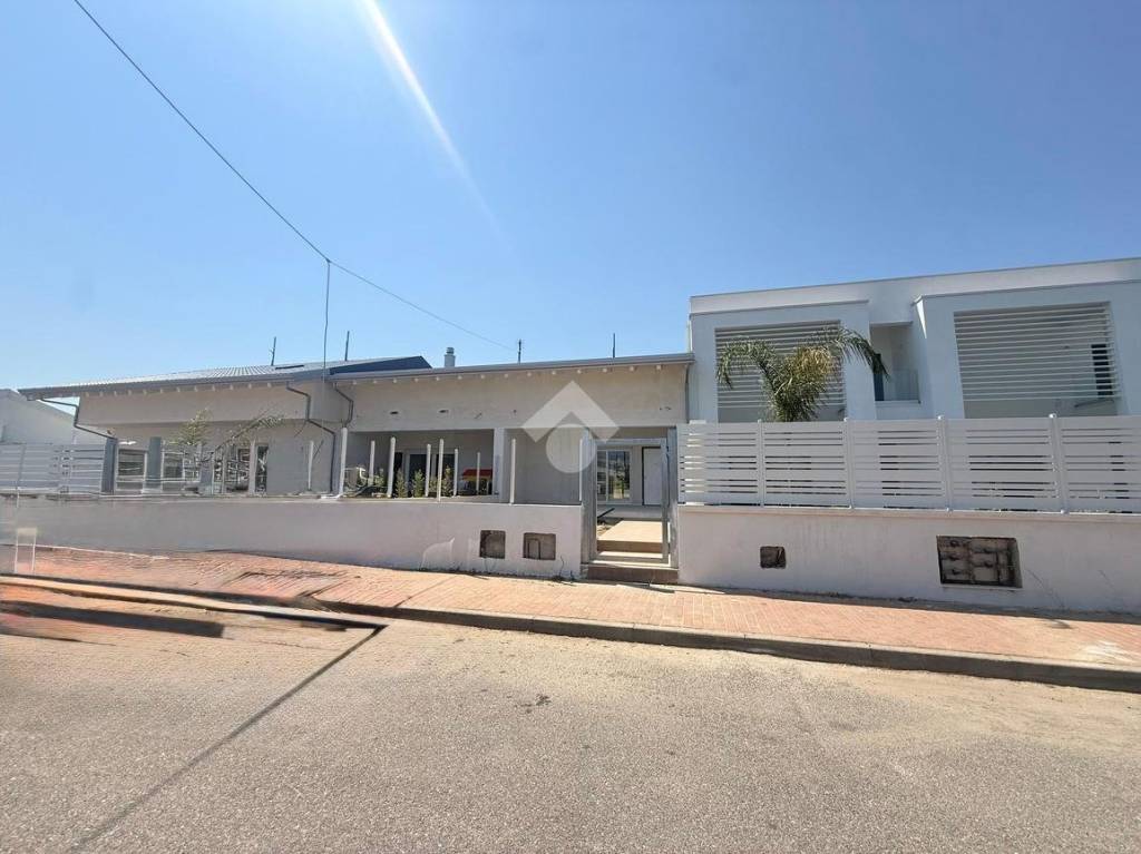 casa indipendente in vendita a Corigliano-Rossano in zona Fabrizio Piccolo