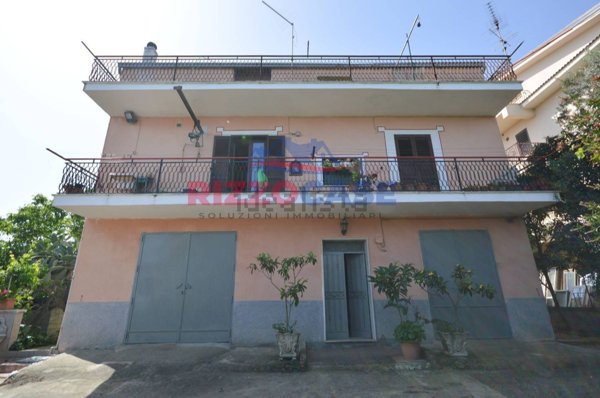 casa indipendente in vendita a Corigliano-Rossano in zona Rossano