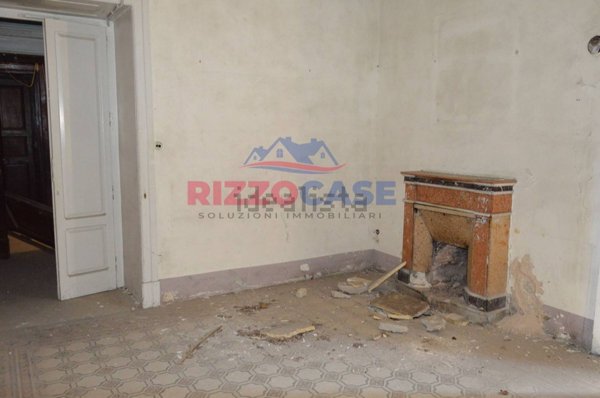 casa indipendente in vendita a Corigliano-Rossano in zona Rossano