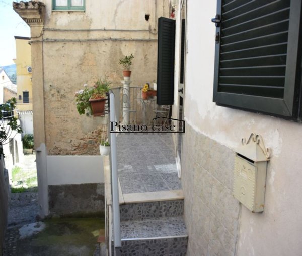 casa semindipendente in vendita a Corigliano-Rossano in zona Rossano
