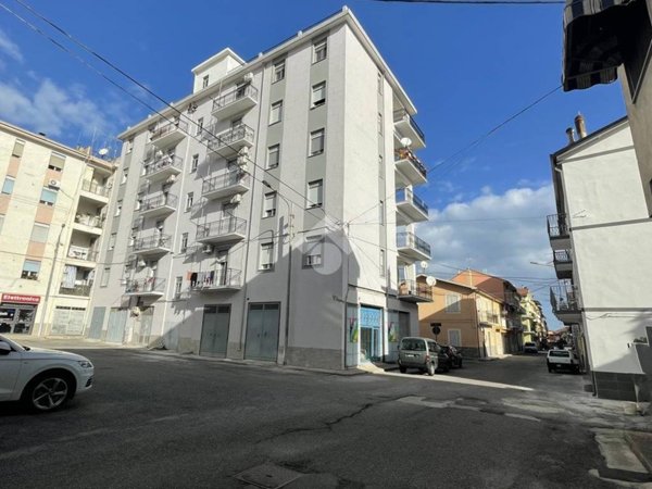 locale di sgombero in vendita a Corigliano-Rossano in zona Rossano Stazione