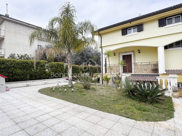 casa indipendente in vendita a Corigliano-Rossano in zona Rossano Stazione