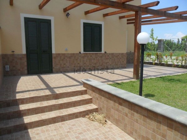 casa indipendente in vendita a Corigliano-Rossano in zona Rossano
