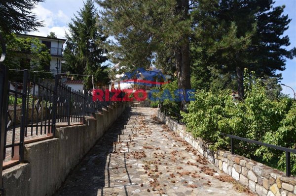 casa indipendente in vendita a Corigliano-Rossano