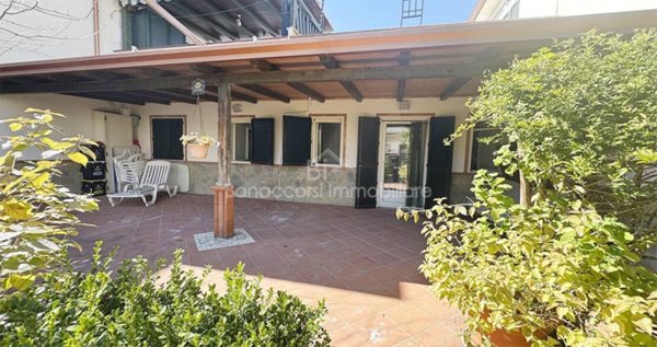 casa indipendente in vendita a Corigliano-Rossano in zona Rossano