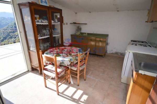 casa indipendente in vendita a Corigliano-Rossano in zona Rossano