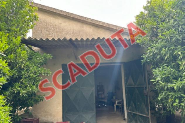 pentavano in vendita a Corigliano-Rossano in zona Corigliano Calabro