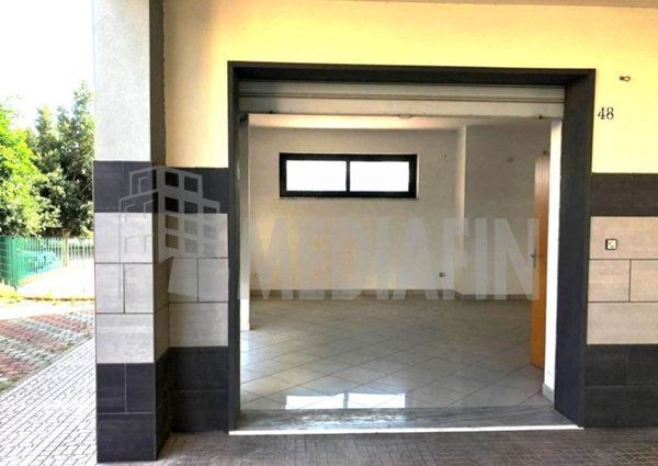 locale commerciale in vendita a Corigliano-Rossano in zona Rossano