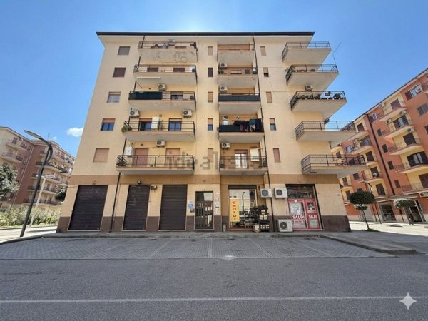 appartamento in vendita a Corigliano-Rossano in zona Rossano Stazione