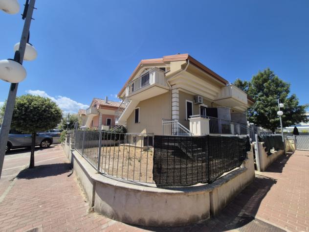 casa indipendente in vendita a Corigliano-Rossano in zona Rossano