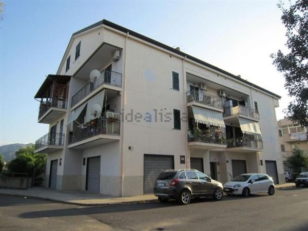 locale di sgombero in vendita a Corigliano-Rossano in zona Rossano