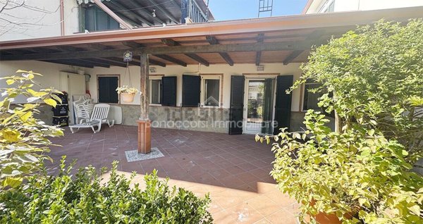 casa indipendente in vendita a Corigliano-Rossano in zona Rossano