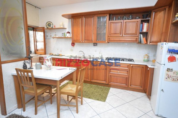 casa indipendente in vendita a Corigliano-Rossano in zona Rossano