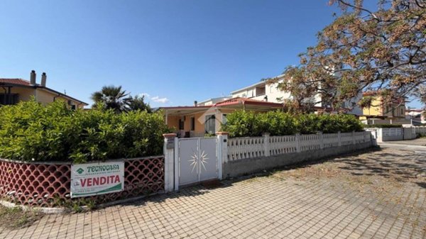 casa indipendente in vendita a Corigliano-Rossano in zona Rossano