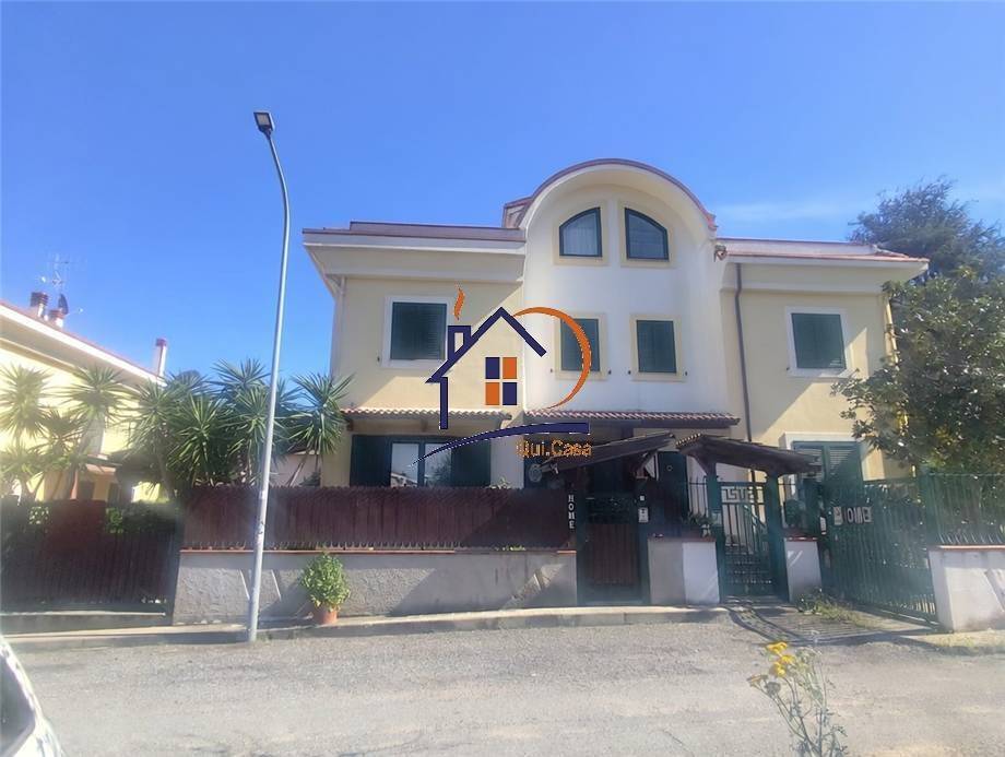 casa indipendente in vendita a Corigliano-Rossano in zona Rossano Stazione